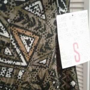 LuLaRoe Dresses - 🍂🍁AZTEC PRINT IN THE PERFECT FALL COLORS CARLY! LuLaRoe Dresses - 🍂🍁AZTEC PRINT IN THE PERFECT FALL COLORS CARLY!
